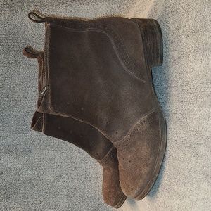 Elizabeth and James E-Goody Brown distressed look boots
